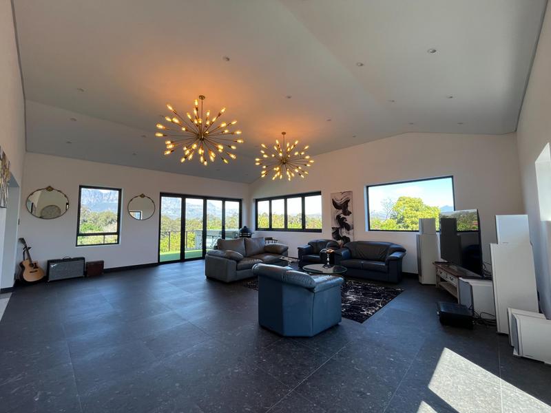 4 Bedroom Property for Sale in Helderrand Western Cape